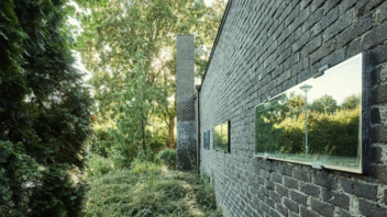 Lewerentz: Božanska tama