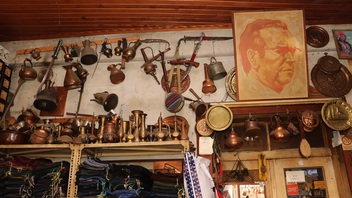 Babice revolucije | Hemboj